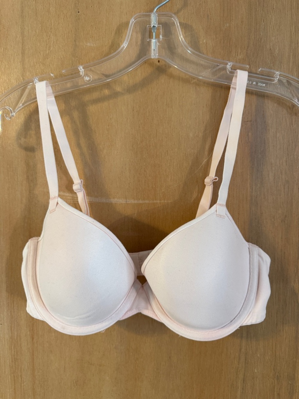 Amazon Essentials Light Pink Everyday Lightly Padded T-Shirt Bra 38 B